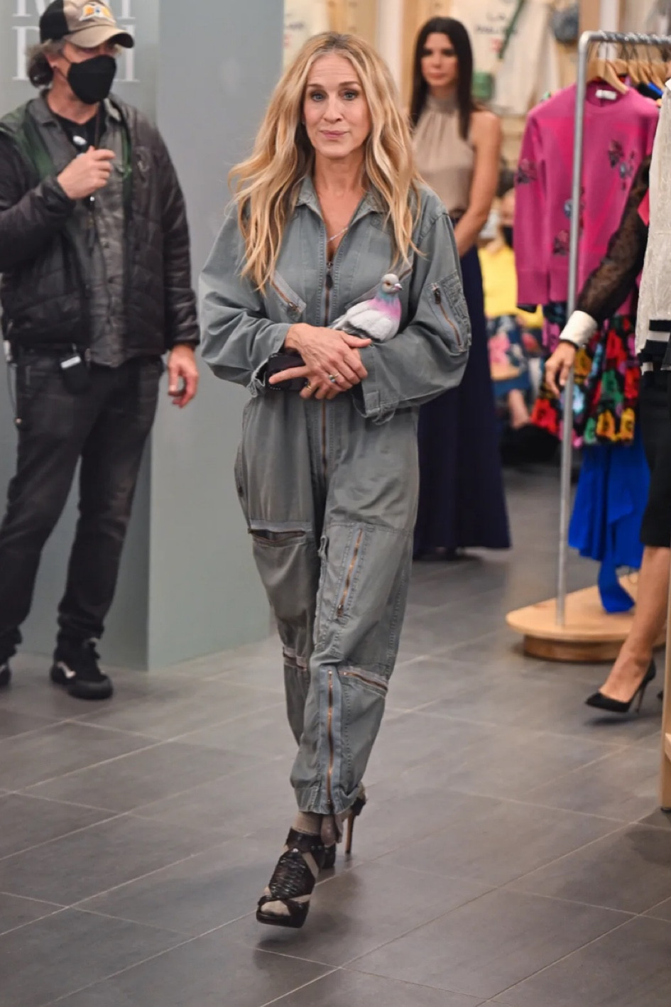 Sarah Jessica Parker was spotted on set wearing a converted jumpsuit from Kate McGuire’s own wardrobe. 
 

#LTKsalealert #LTKitbag #LTKstyletip