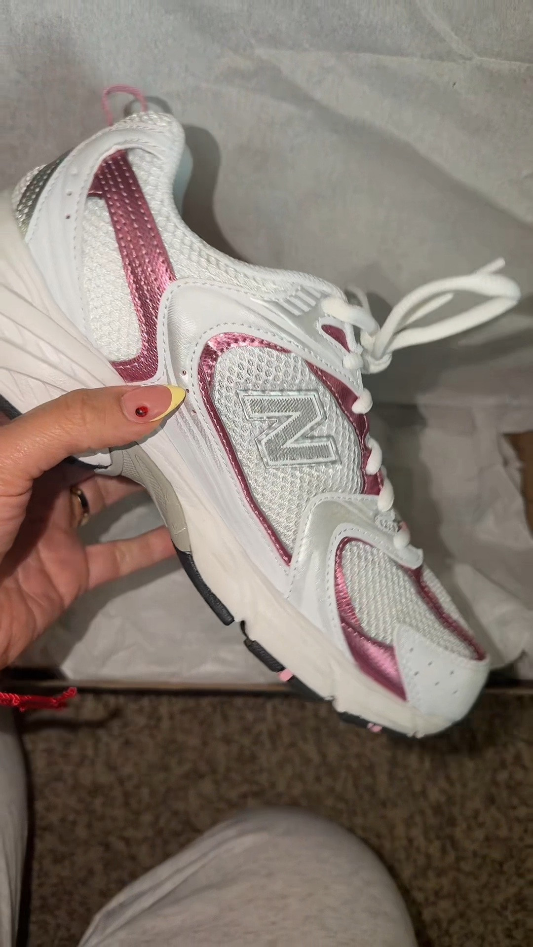 So obsessed with this pink shoes!!

#LTKActive #LTKMidsize #LTKfitnessgoals