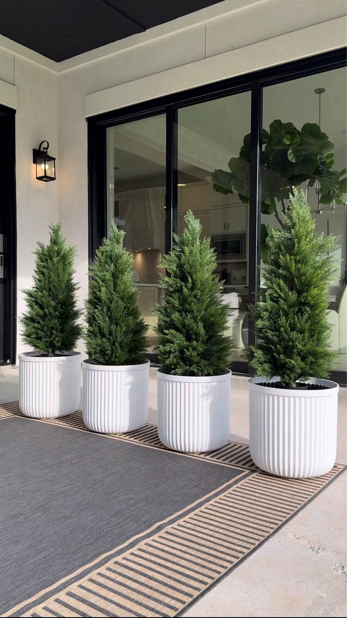 😃 Your favorite planters are back!!
They are super lightweight and made of resin so you know they are durable. They can hold up to 20 quarts including soil and plants! Dimensions are 16"L x 16"W x 15.8"H so they are perfect for indoor or outdoor use!
Get them now before they go again!
(The vase has 9 baby's breath in it!
#walmart @walmart #walmarthome #walmartfinds
@Shop.LTK #liketkit

#LTKHome #LTKStyleTip #LTKSaleAlert