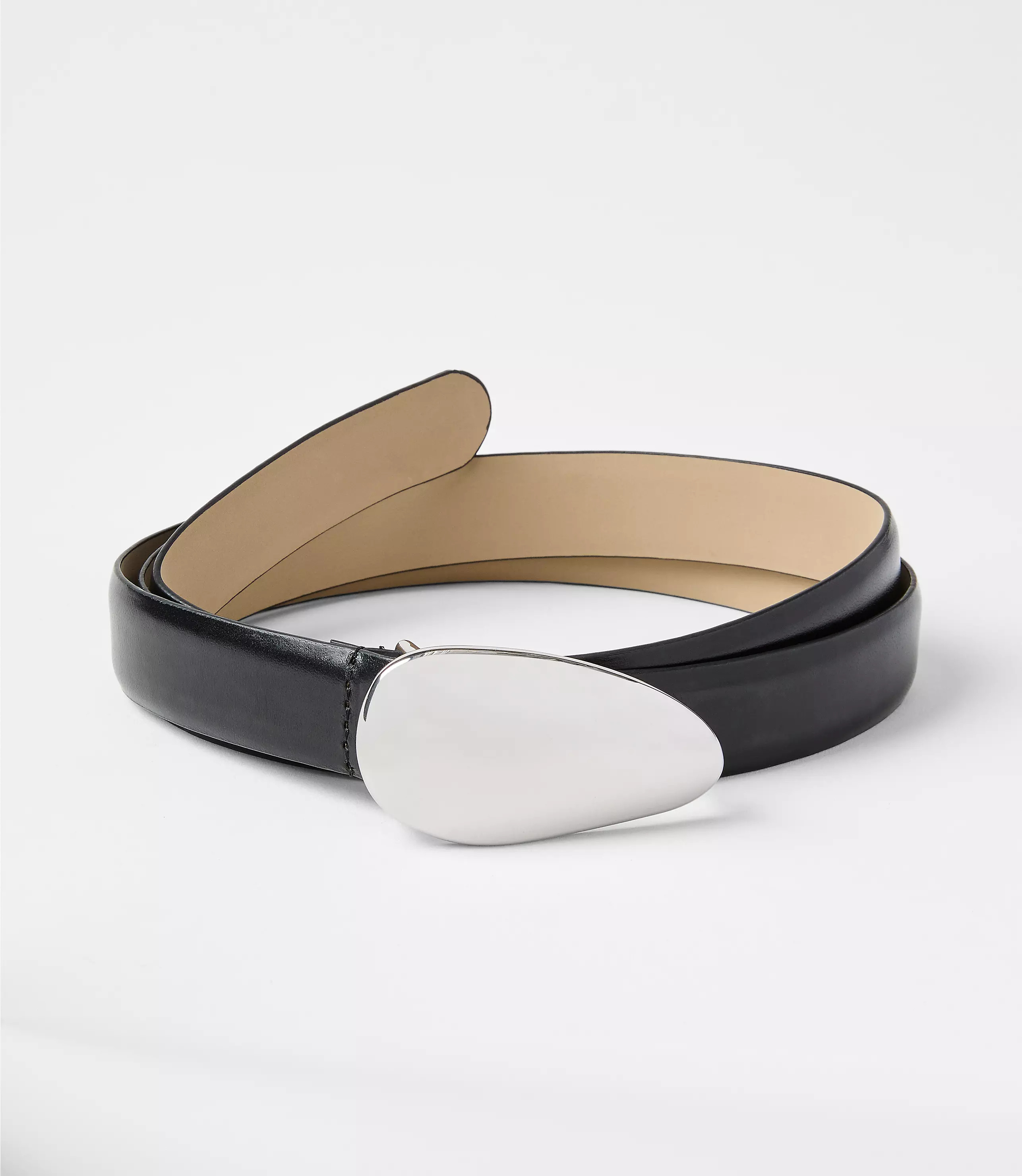 Bean Buckle Leather Belt | LOFT