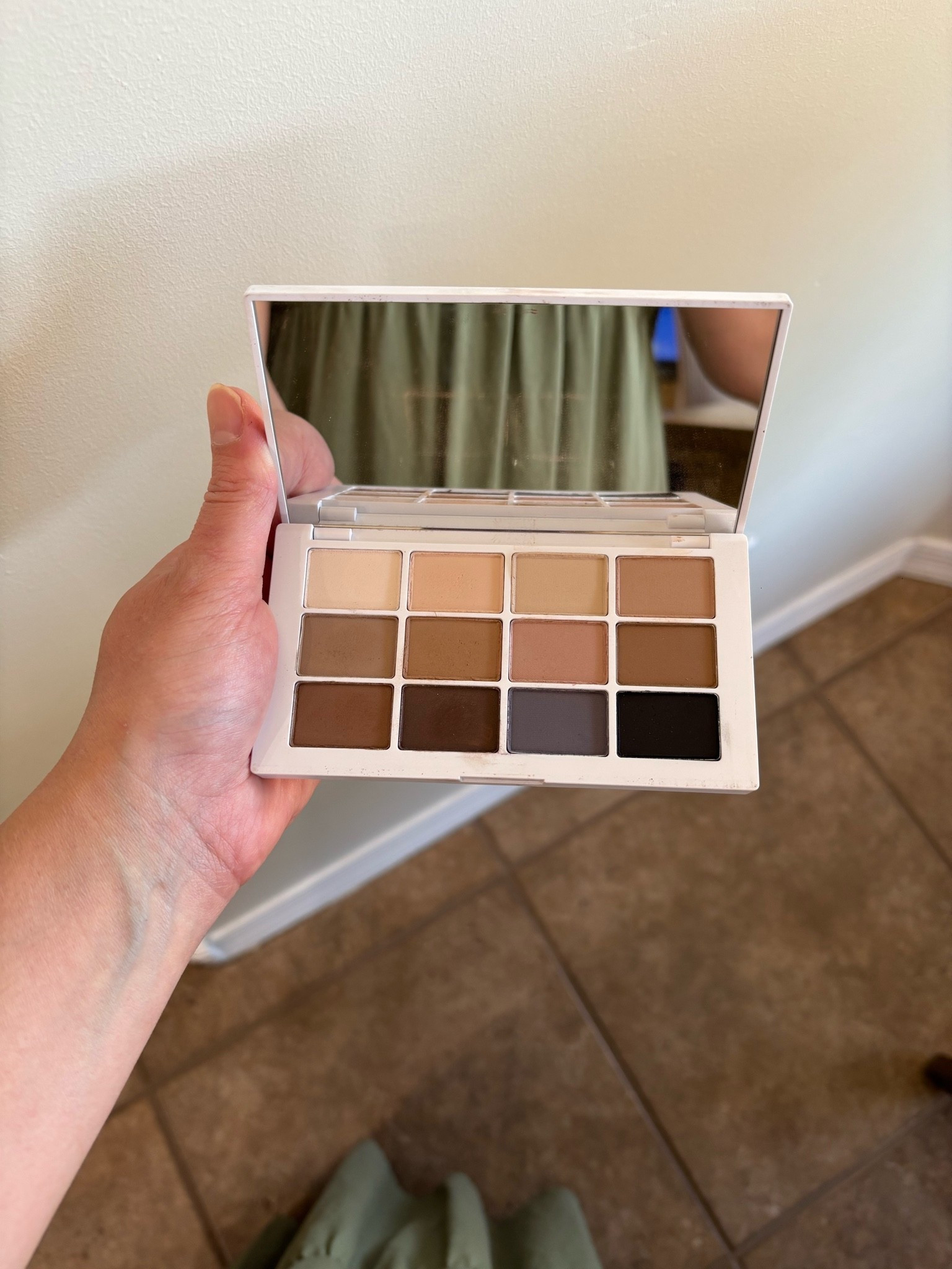 Eye shadow favorite by makeup Mario! 

#makeupmario #eyeshadowpalette #sephora #makeup #eyemakeup #eyeshadow #beautyproducts #sephoramakeup #topsellers

#LTKgrwm #LTKBeauty #LTKSaleAlert