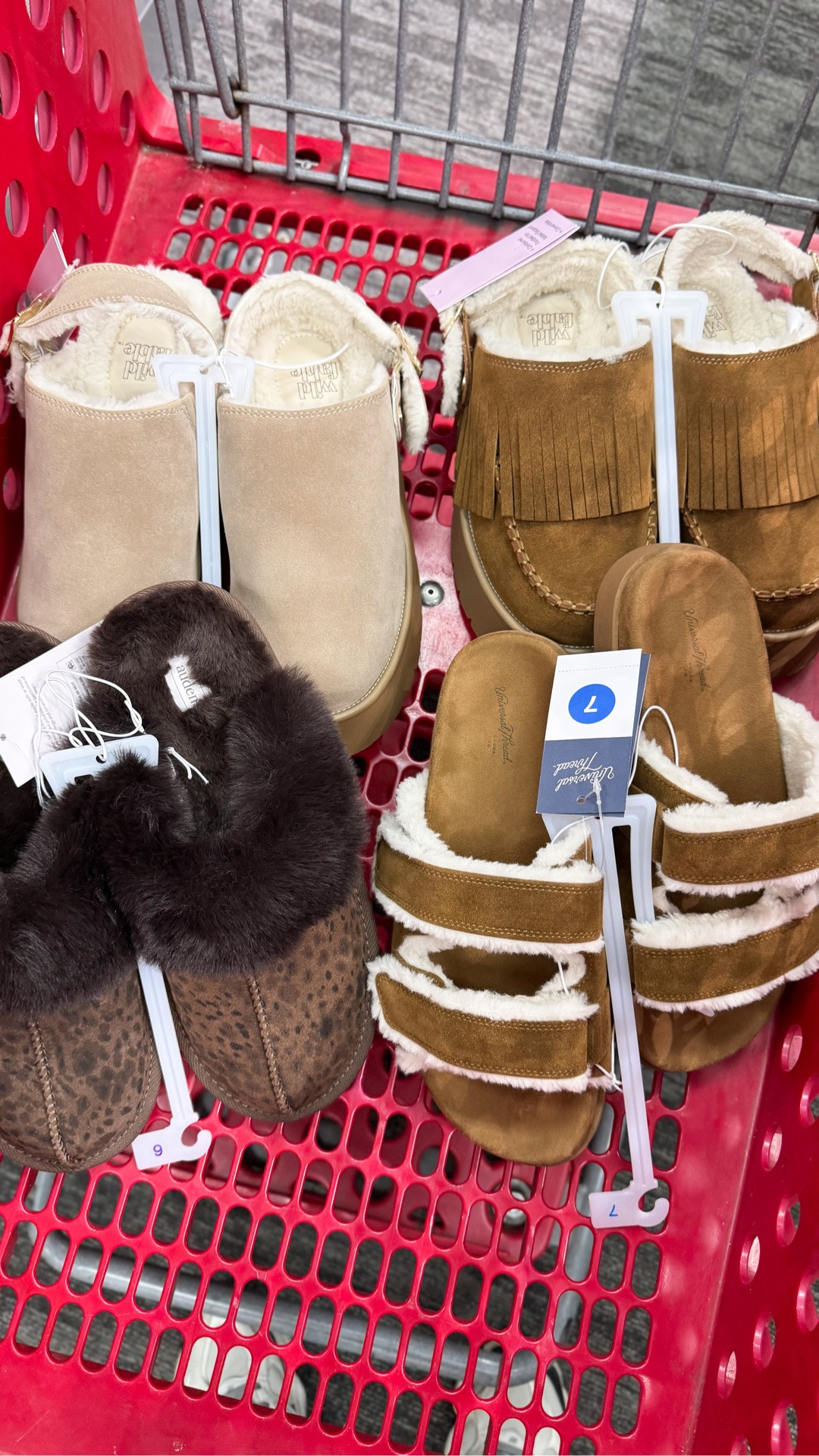 New cozy slippers!

target finds, target style

#LTKHome #LTKSaleAlert #LTKootd