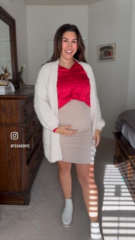 Bump outfit / maternity outfit

My dresses from pink blush maternity, and I’m linking similar styles because mine is old! They have tons of options 🙌🏻
 
Cream boots are TTS and from dsw 

Sharing similar cardigans! 
 

#LTKshoecrush #LTKstyletip #LTKbump
