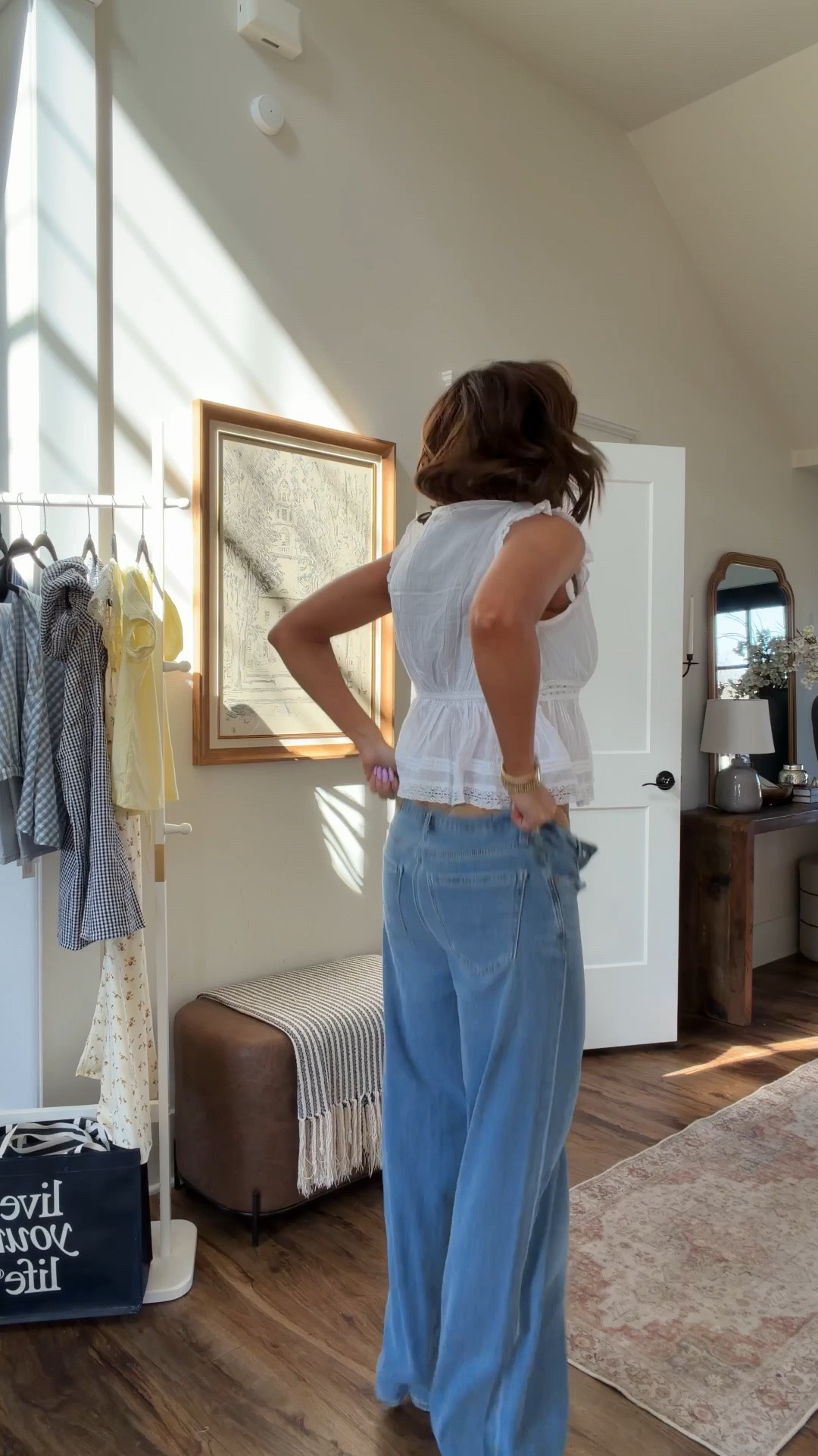 krisAE25 for extra savings at American Eagle right now! Casual spring outfits in 0 jeans xs top 

#LTKootd #LTKgrwm #LTKSaleAlert