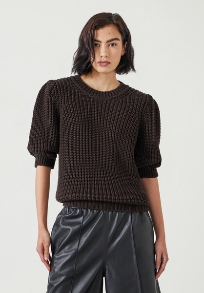 Jessie Cotton Puff Sleeve Ribbed Top | Hush UK
