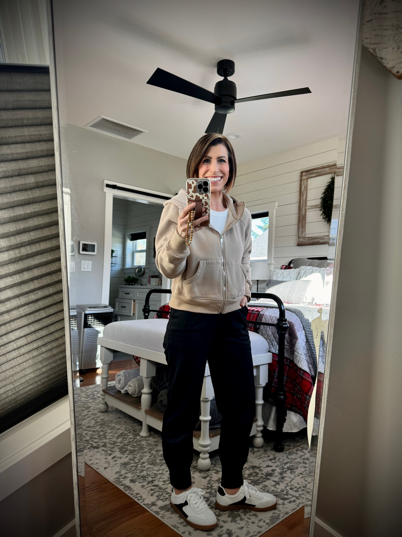 Such a comfy but feel put together outfit for running around! 

#LTKfindsunder50 #LTKstyletip #LTKover40