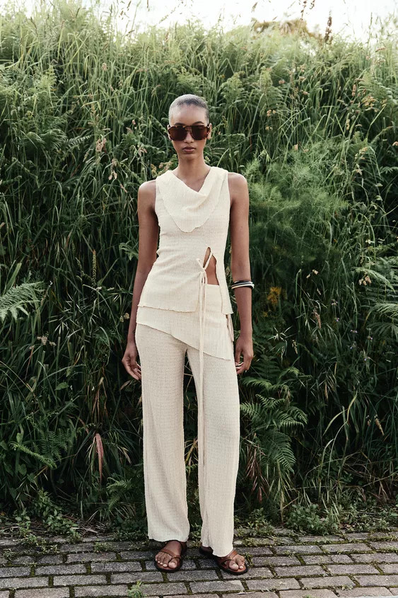 TEXTURED BELT TOP | Zara US