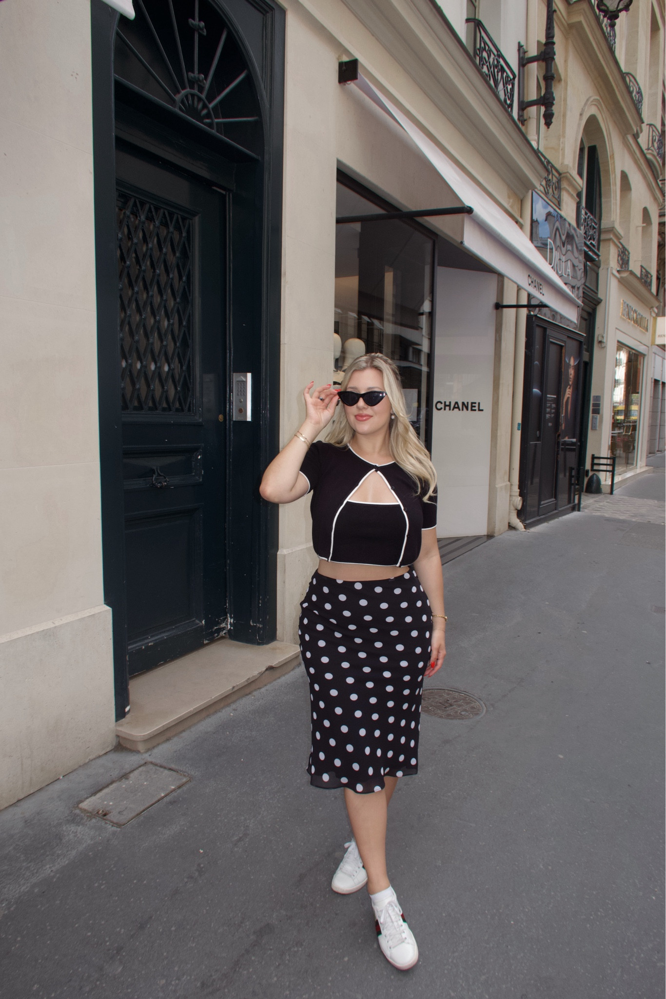 Paris outfit of the day

#LTKStyleTip #LTKTravel