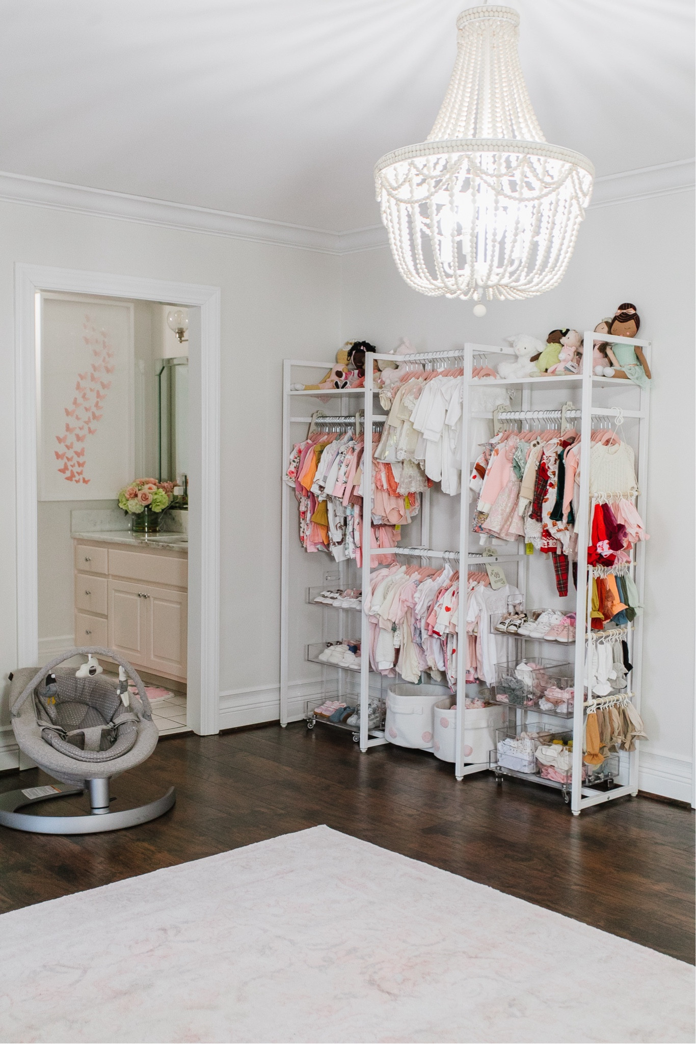 Baby Girl Nursery 🎀

baby girl nursery // baby girl nursery decor // nursery // nursery decor // nursery inspo // nursery ideas // pink nursery // pottery barn kids // pottery barn

#LTKHome #LTKBaby #LTKBump