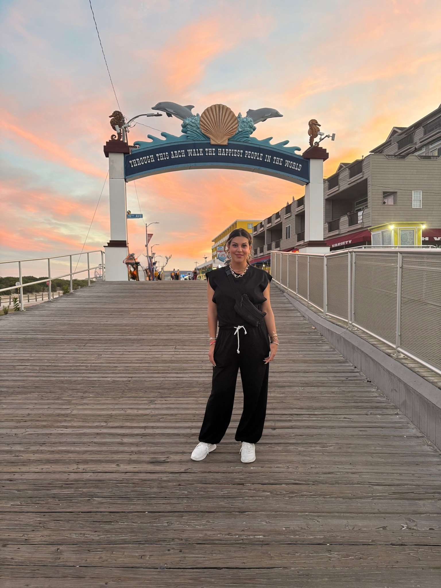 Summer sunsets!! 
Loving this lounge set!! Only $20!!
Available in many colors!!
Fits TTS!!


#LTKFindsUnder50 #LTKShoeCrush #LTKStyleTip