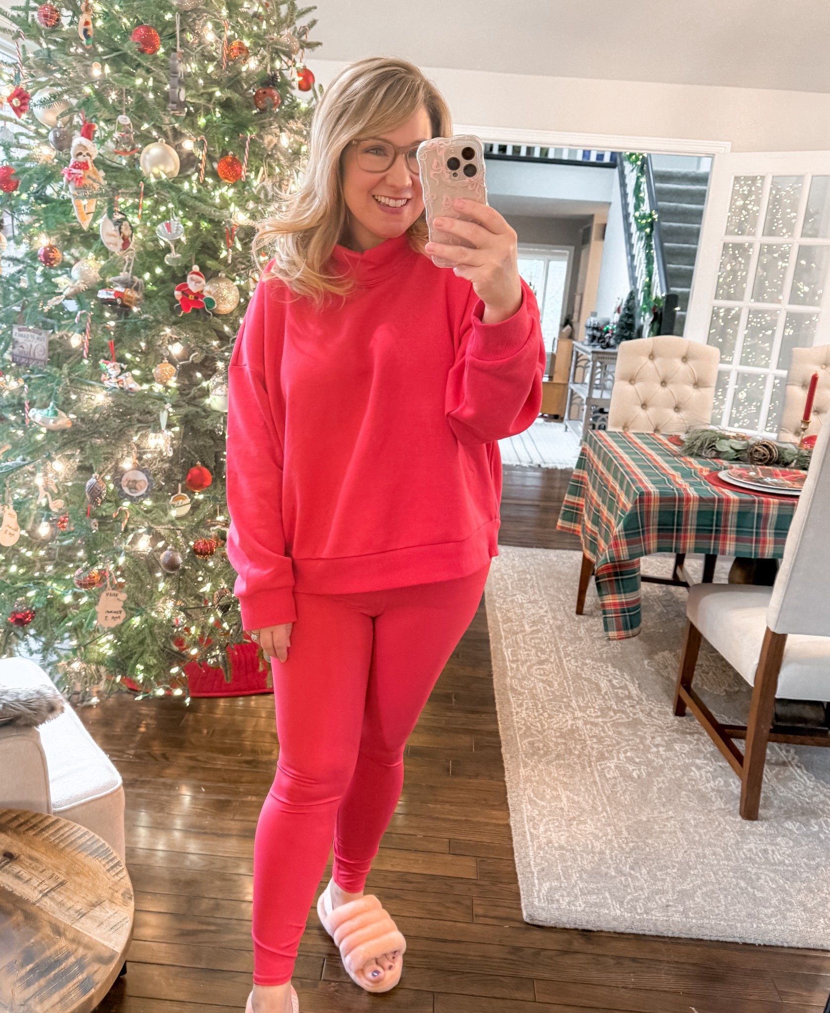 Target’s new activewear line is so cute! Runs TTS. Wearing size L in the top and bottoms  

#LTKootd #LTKFindsUnder50 #LTKMidsize