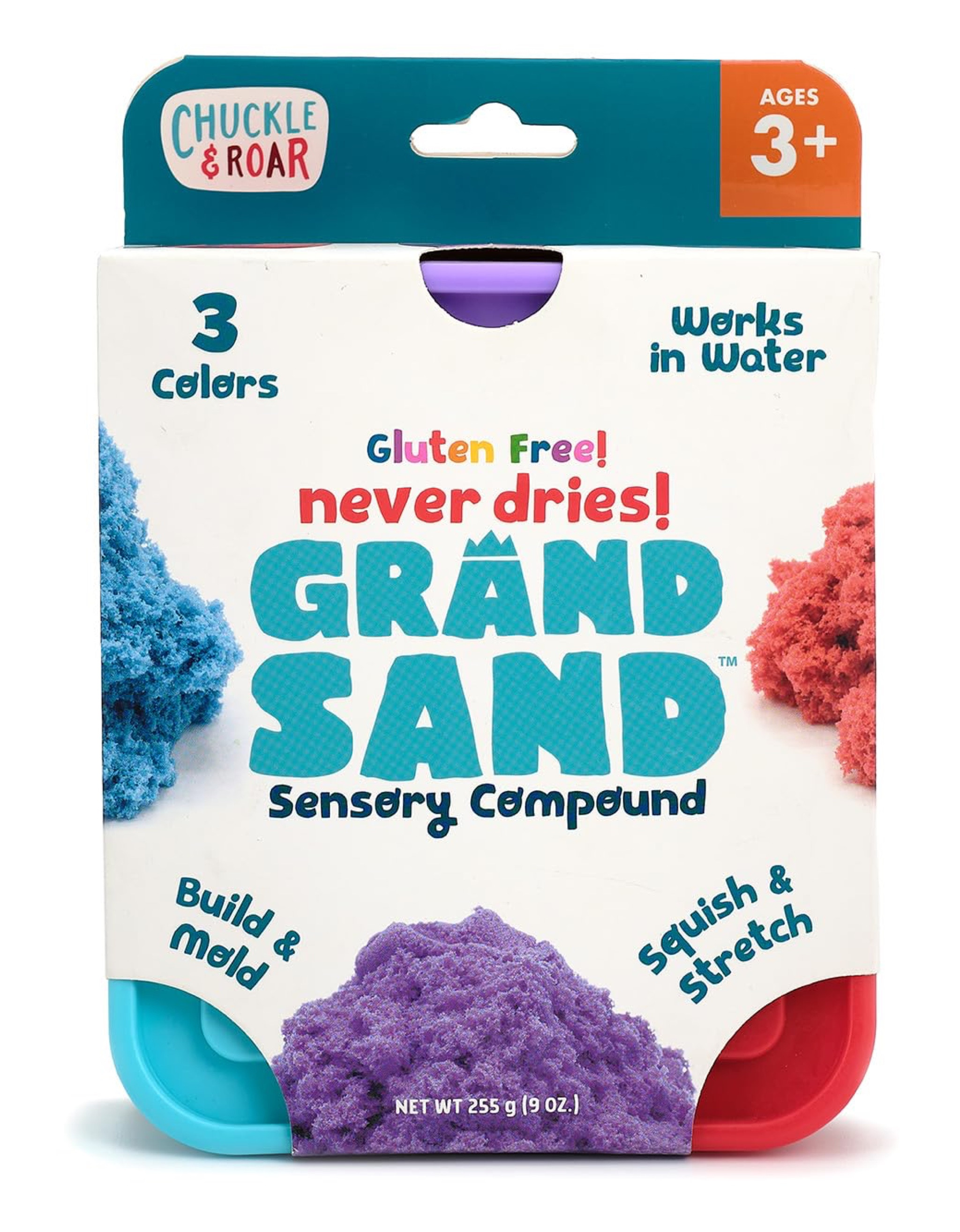 This kinetic sand is so fun to play with!! 