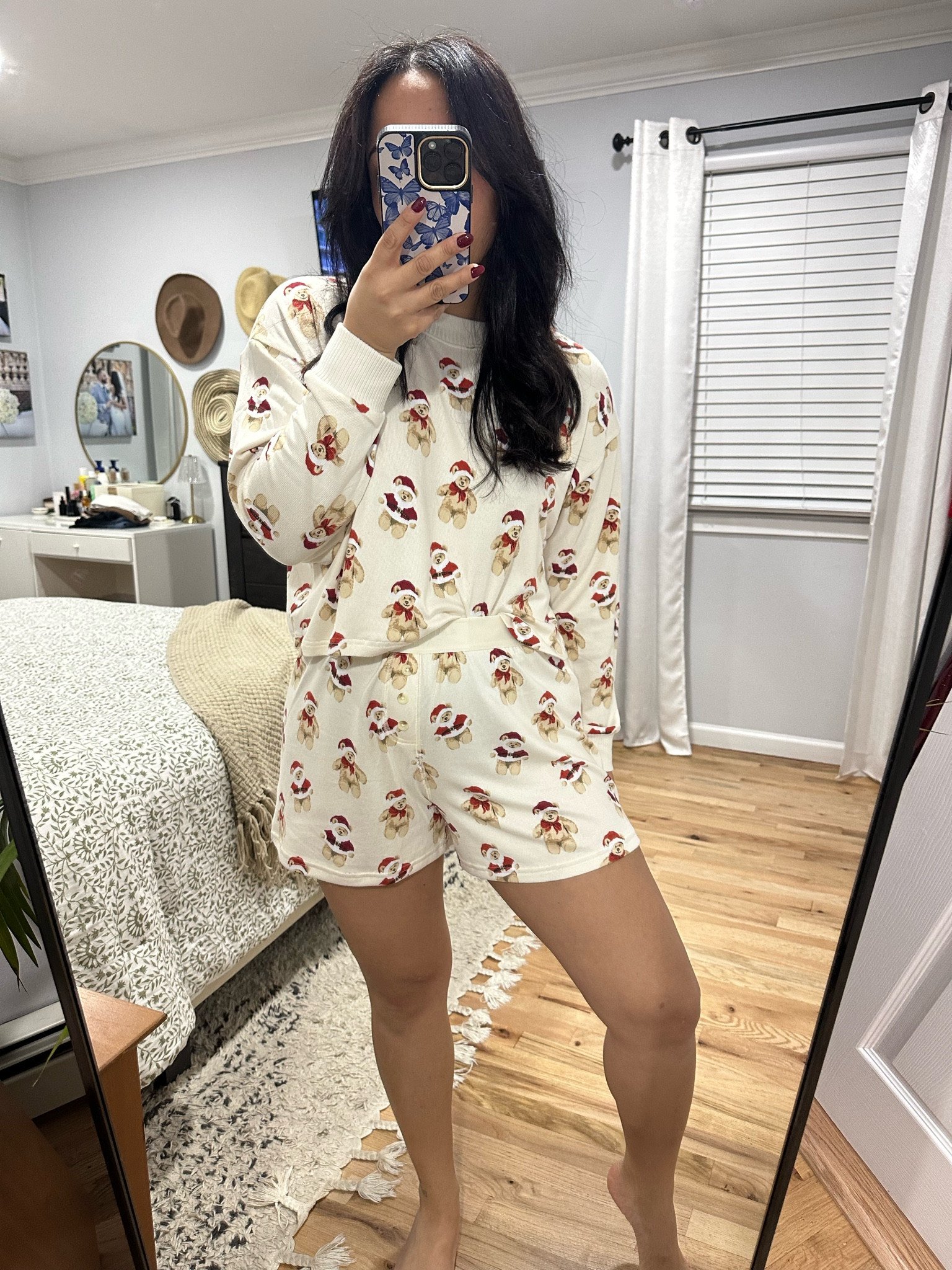 This adorable pajama set from American eagle is so soft and is under $30!! 

#LTKHoliday #LTKFindsUnder50 #LTKCyberWeek