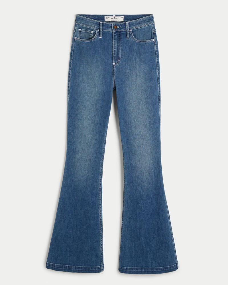 Curvy High-Rise Medium Wash Vintage Flare Jeans | Hollister (US)