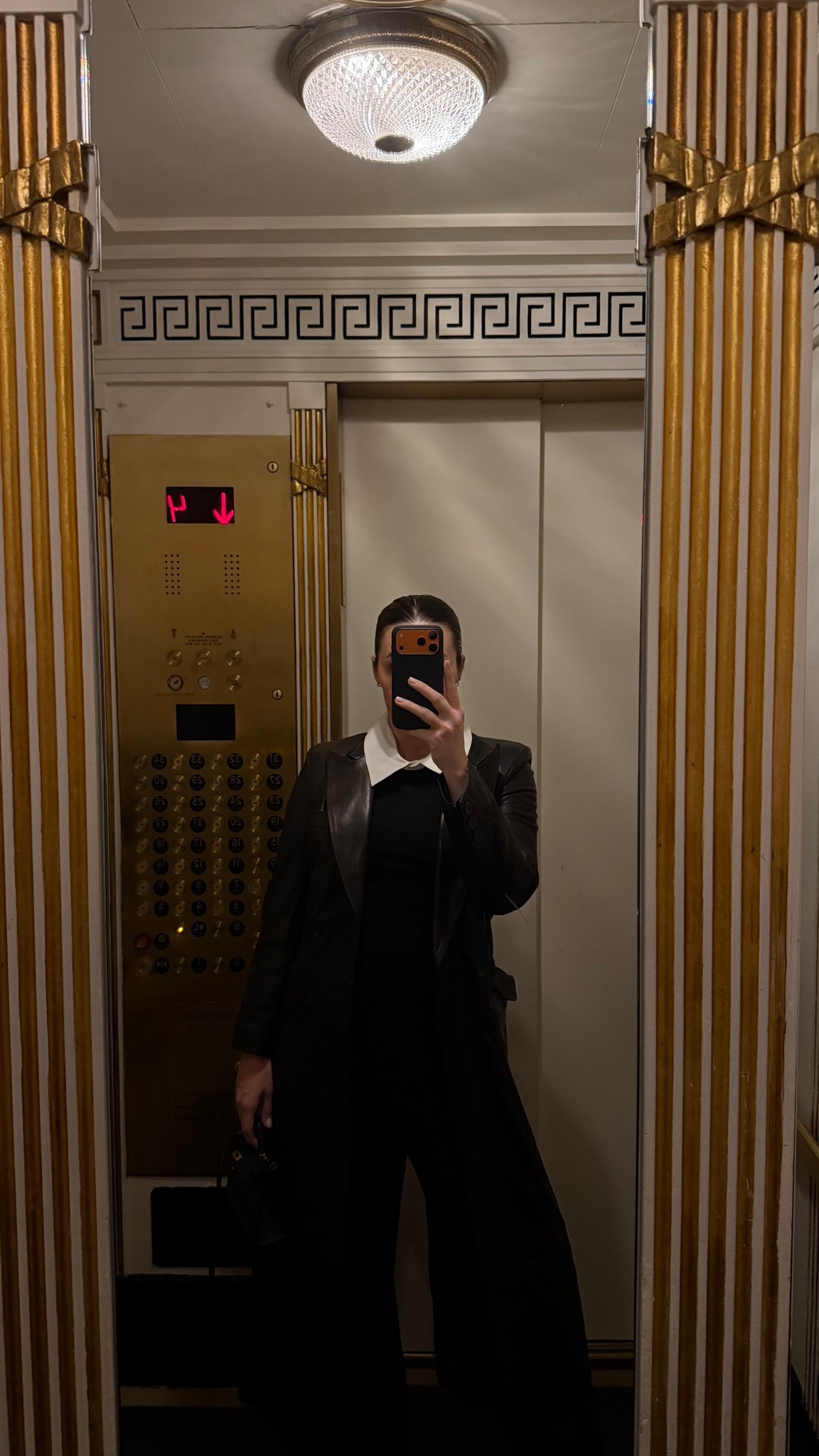 been loving this coat 🖤

#LTKootd