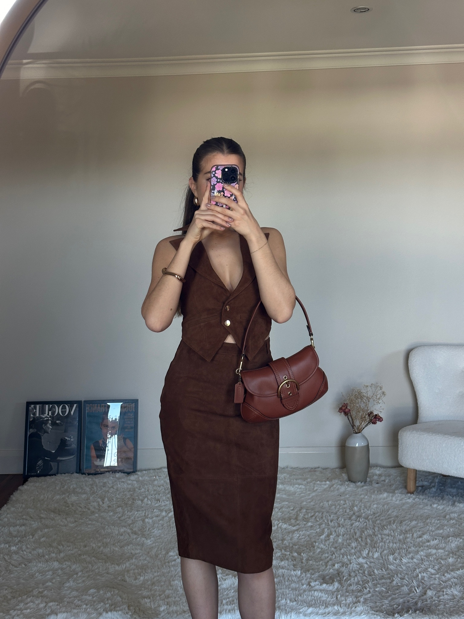 Obsessed with this brown suede matching set 🤎

#LTKstyletip #LTKspring #LTKaustralia