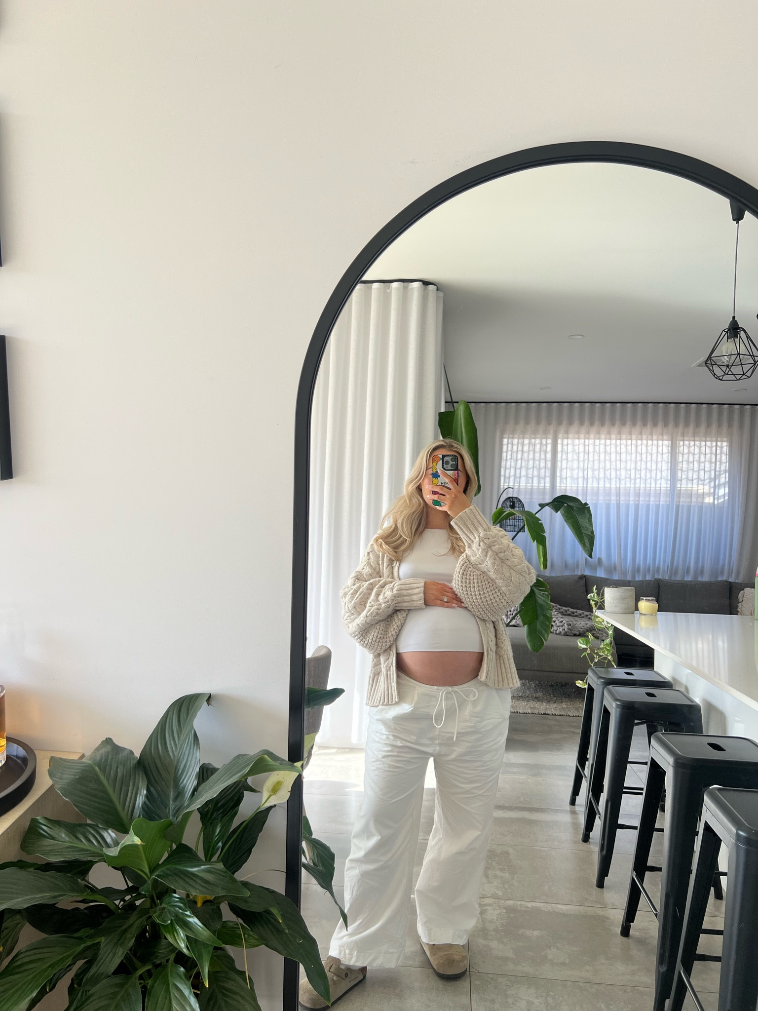 The perfect pants for pregnancy 💫 
I wear a size 8

#LTKmaternity #LTKspring #LTKaustralia