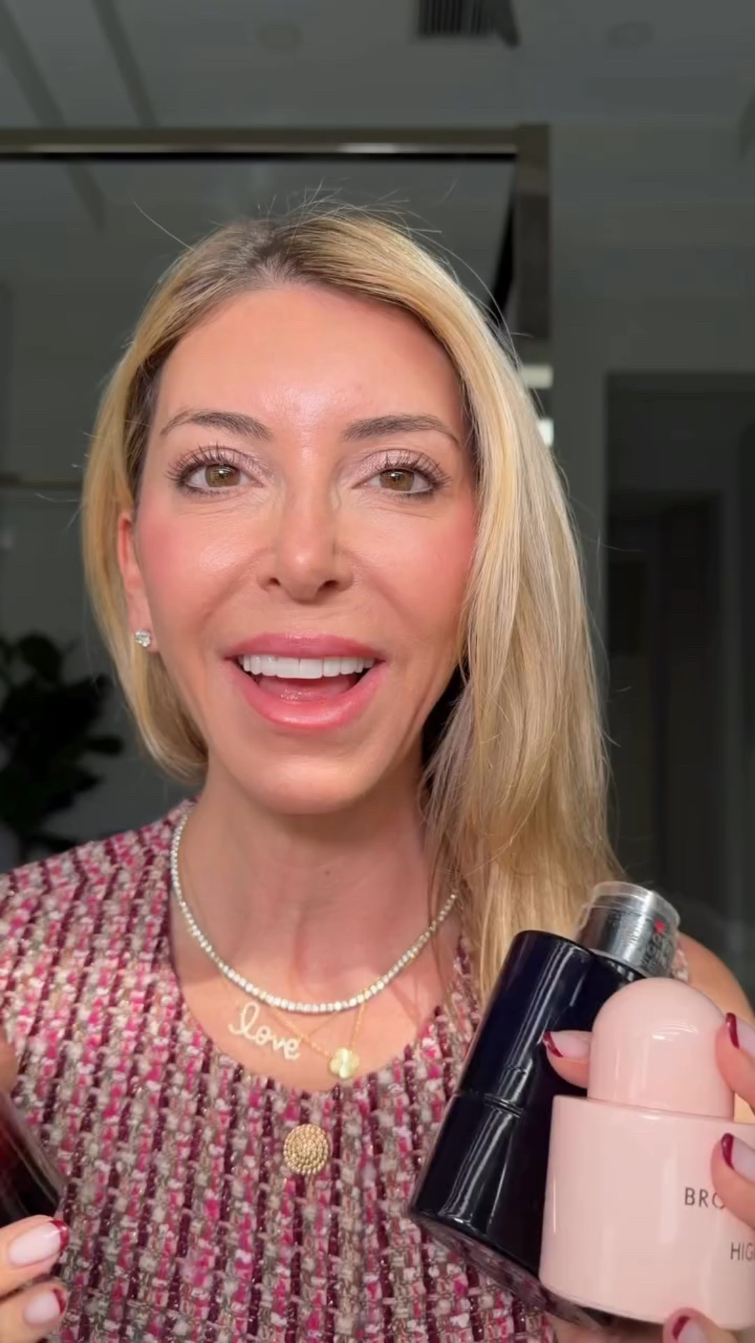 Still need a gift??? 

Holiday fragrance gifts, made easy. I don’t like guessing with scent, so these are the ones I felt confident gifting this year: one for my husband, one my college daughter actually asked for, and one for the friend who already has everything.
If you’ve been waiting for the right moment to grab full-size fragrances, this is it. Comment below with the word scent so you don’t have to overthink this! #SephoraPartner @Sephora

Make sure to put in the code: SAVESCENTS when you order!!! 
@sephora #SephoraPartner