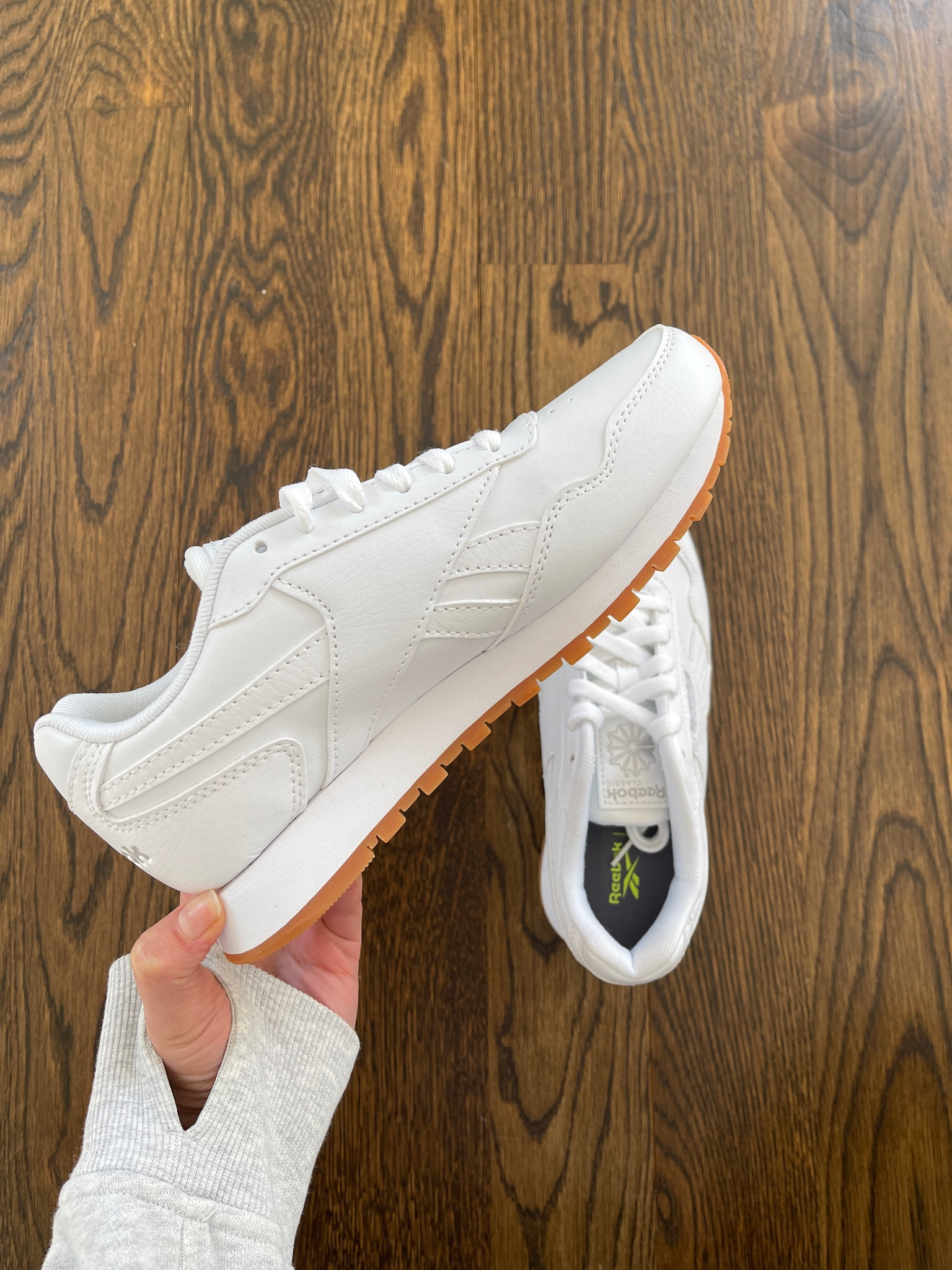 The best affordable white sneakers! Love that they are an Amazon find and are soo comfy and go with everything! 

#LTKstyletip #LTKunder50 #LTKshoecrush