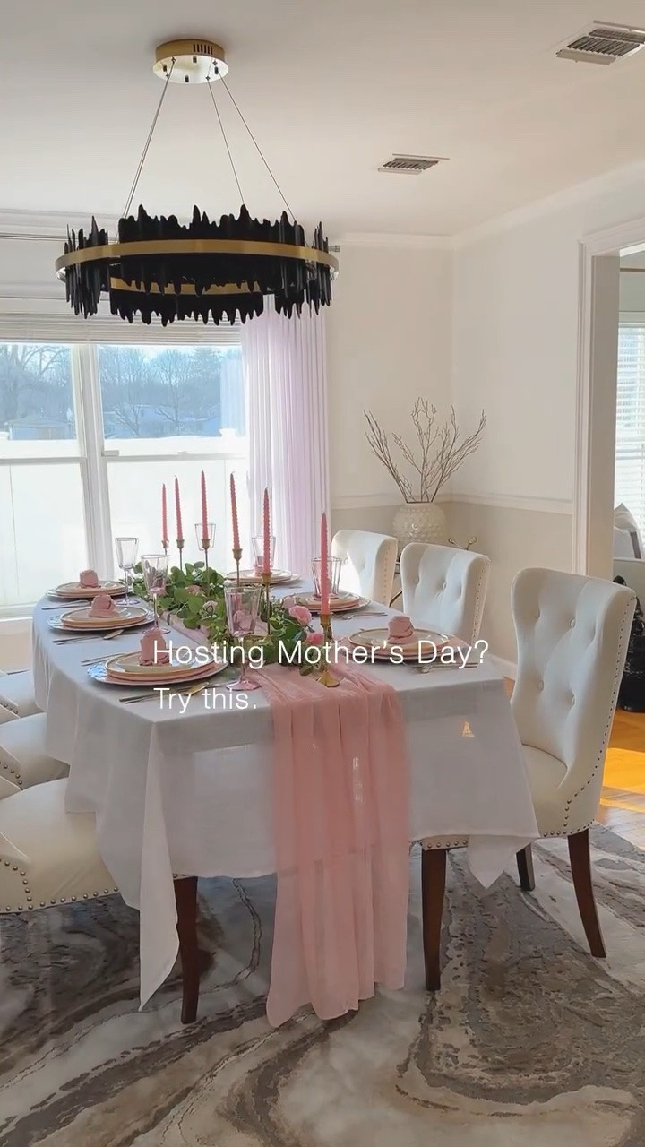 If your Mother’s Day table feels plain, try this🌸

You don’t need expensive decor or a complicated setup to make the table feel beautiful and special. A few soft details can completely change the look.

Save this idea for your Mother’s Day hosting✨
.
.
.
.
.
.
#mothersdaytable #tablescapeinspo #eleganthosting #tabledecorideas #mothersdaydecor