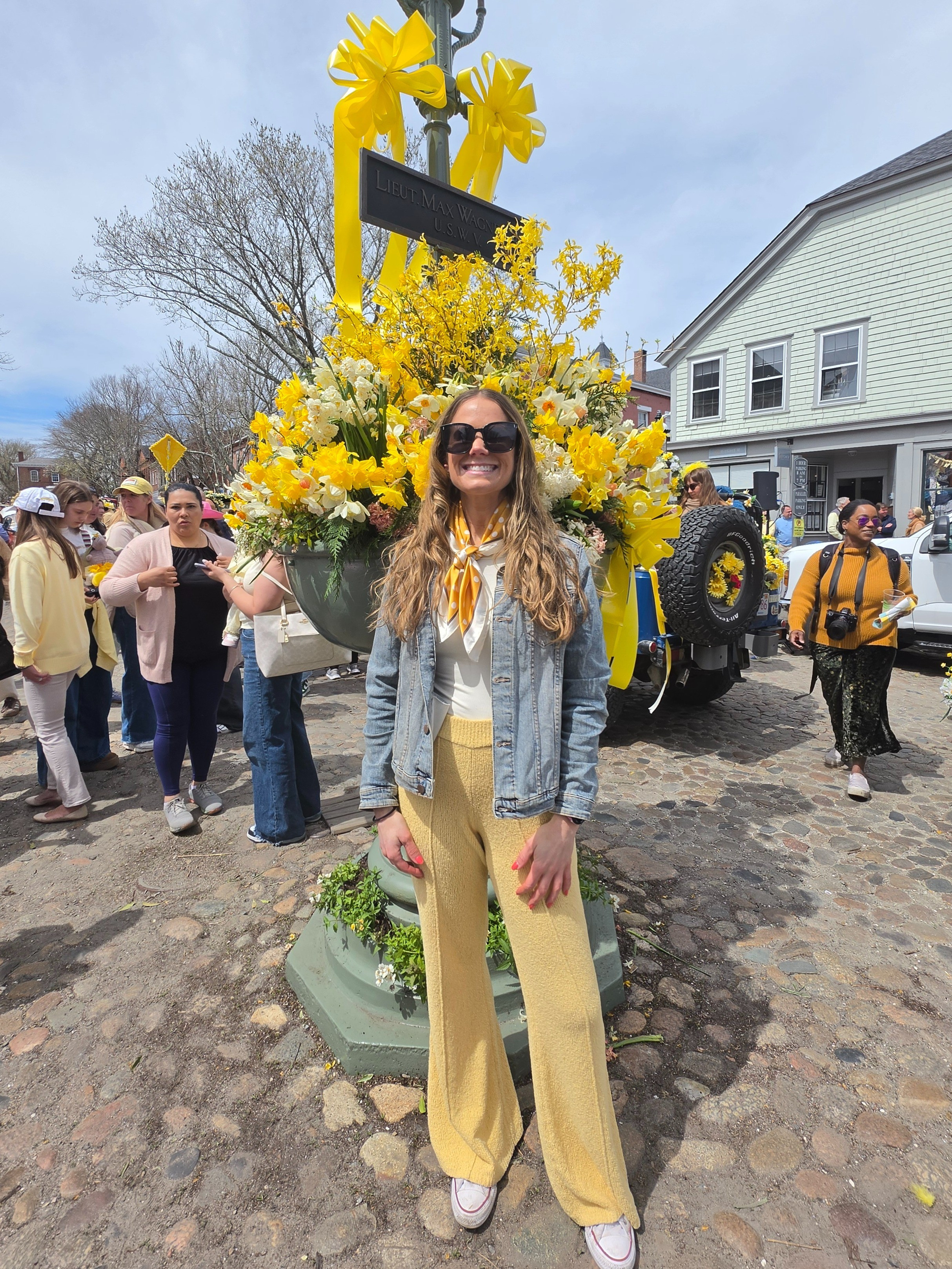 Daffy fest 

#LTKFestival #LTKTravel #LTKSeasonal