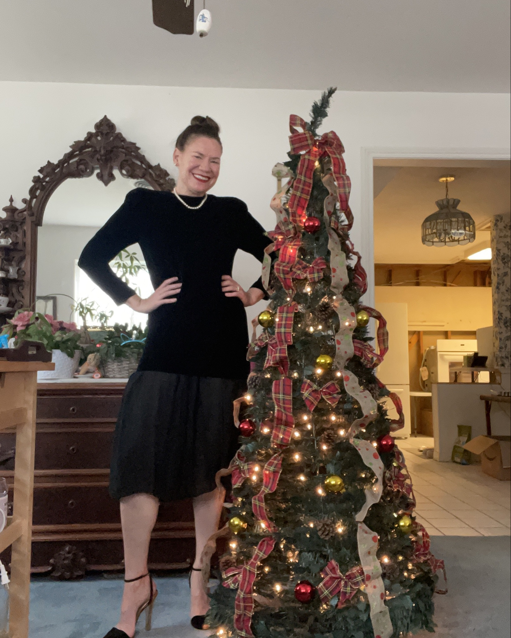Spent the holiday in vintage velvet and silk (and found you similar!) I don’t know if it’s my age- but my sister told me that I looked like the Mom from Home Alone- and I took it as such a compliment! #investmentpiece 

#LTKOver40 #LTKHoliday #LTKStyleTip