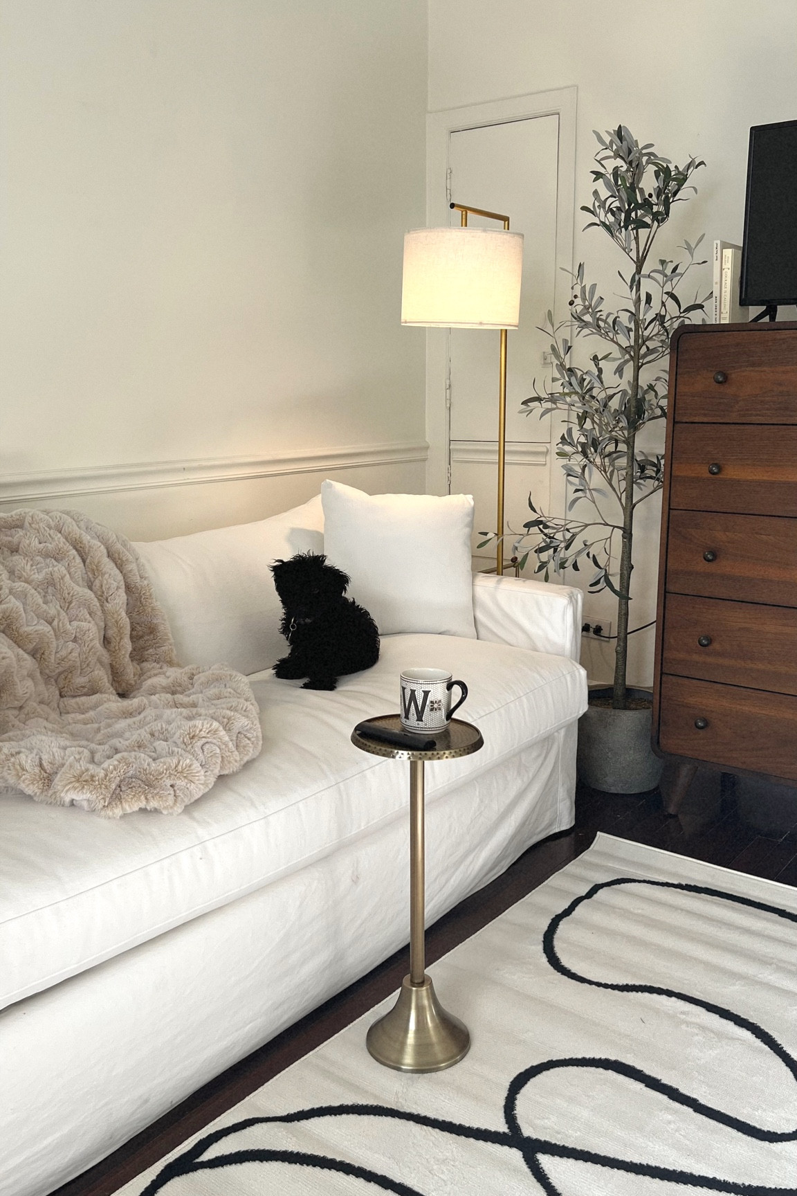 Our new Home Office area for our NYC apartment - filled with great furniture finds from Wayfair! #wayfair

#LTKhome