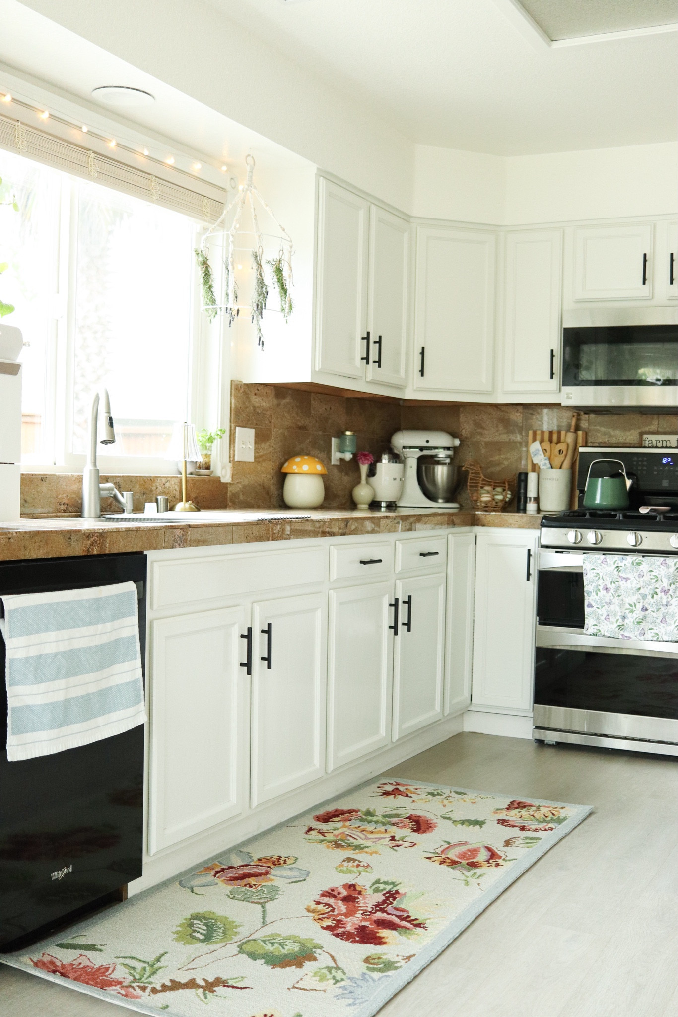 Spring refresh!! I found the perfect rug for our kitchen from @wayfair 
.
#wayfair #wayfairfinds #kitchenrug #springkitchen #springhomerefresh #springcleaning #kitchenfinds #cottagekitchen #kitchenideas #kitchendecorating 

#LTKhome #LTKfindsunder50