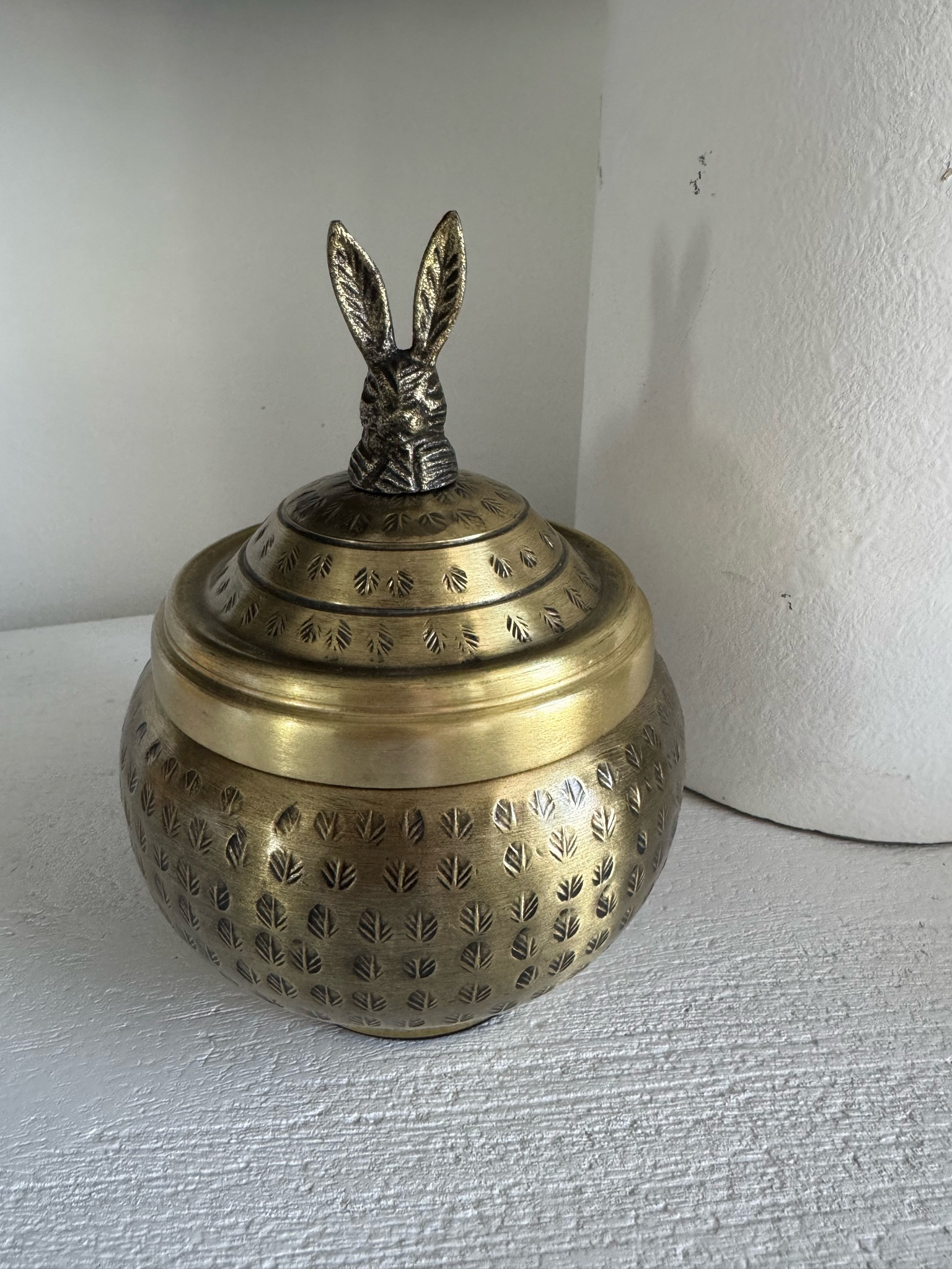 Easter Decor | Love this brass rabbit jar for filling with Easter candy, styling on a bar cart or using as an accent piece on the Easter dinner table or buffet. So versatile and cute! 

Easter decor, Easter bunny, gold Easter decor, neutral Easter decor, Easter candy dish, Easter decor accent, Easter hosting, Amazon finds, Amazon home decor, Amazon Easter 

#LTKSeasonal #LTKFindsUnder50 #LTKHome