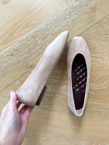 Ballet flats in a versatile neutral color. So comfortable and easy for the office!

#beigeflats
#suedeflats
#Birdies
#springshoes
#classicstyle

#LTKstyletip #LTKSeasonal #LTKshoecrush