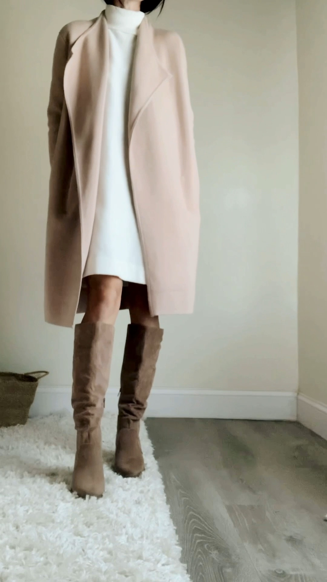 Christmas outfit 🤍 
Holiday party outfit 
Holiday outfits ✨
holiday outfits womens 


#LTKSeasonal #LTKgrwm #LTKHoliday