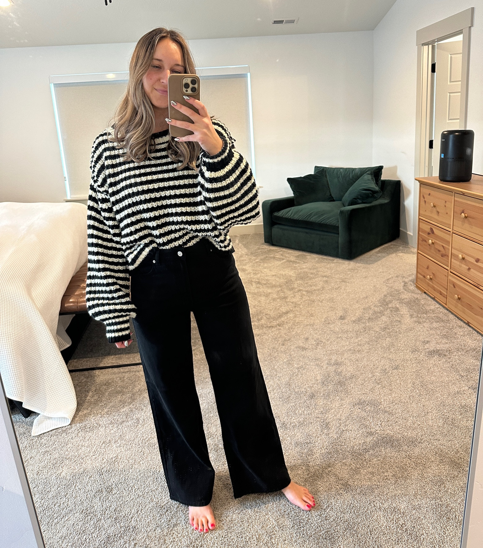 H&M wide-leg twill pants, wearing a size 8!!! I’m typically a 6 or 8 and sized up for these
