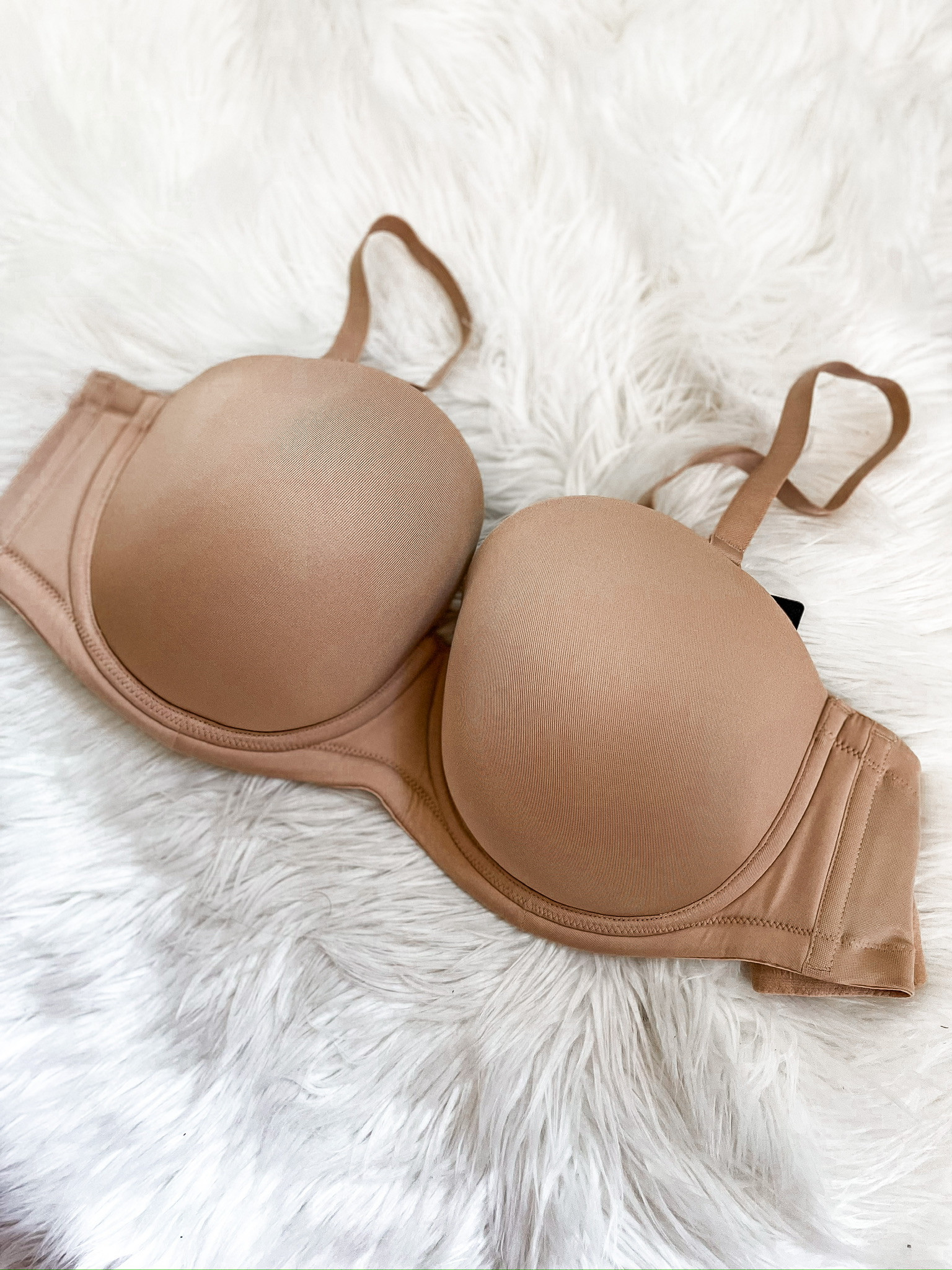 The BEST strapless bra from Victoria's Secret💓

The Uplift Strapless Bra



Summer outfits, double d, push up, wired, neutral, shelli enright, stylenright 

 #LTKgrwm #LTKootd