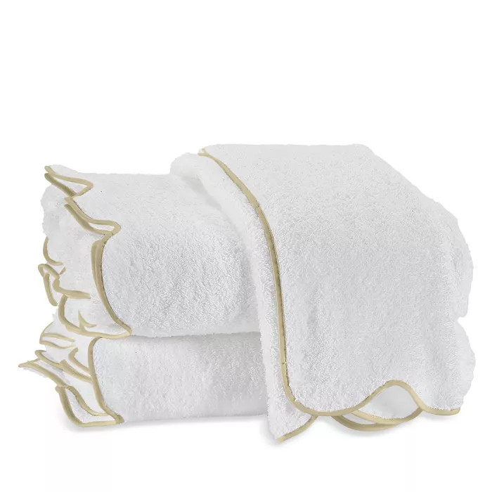 Cairo Scallop Bath Towel | Bloomingdale's (US)