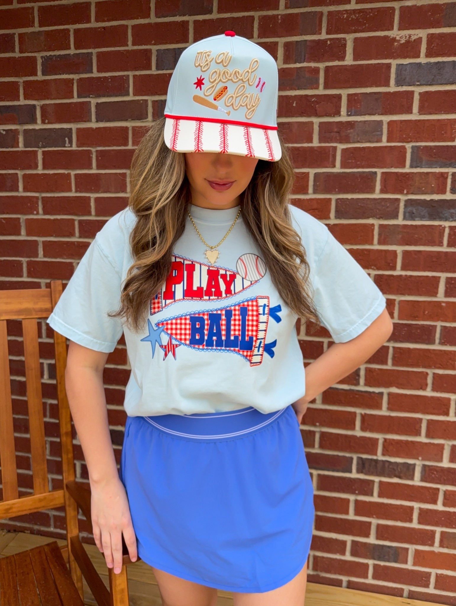 such a cute outfit for baseball season!