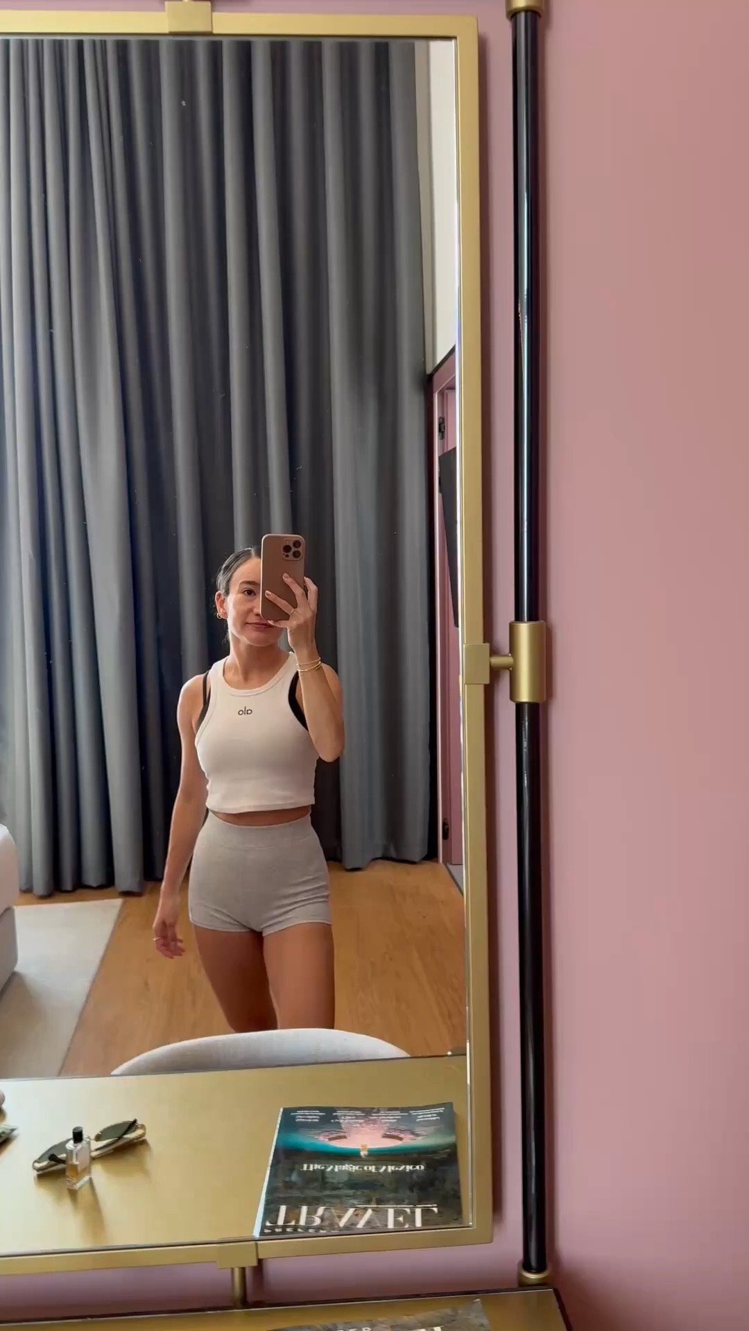 Alo Vibe! 

#LTKActive #LTKHoliday #LTKSaleAlert