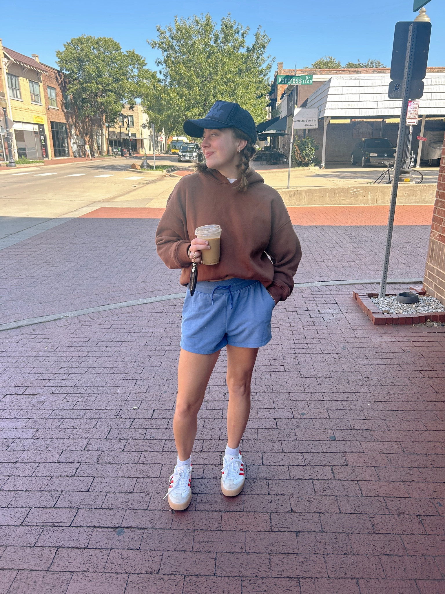 Mom comfy outfit!! Trying to be more bold with my color choices and combinations! 

mom//ootd//cozy

#LTKStyleTip #LTKFindsUnder50 #LTKActive