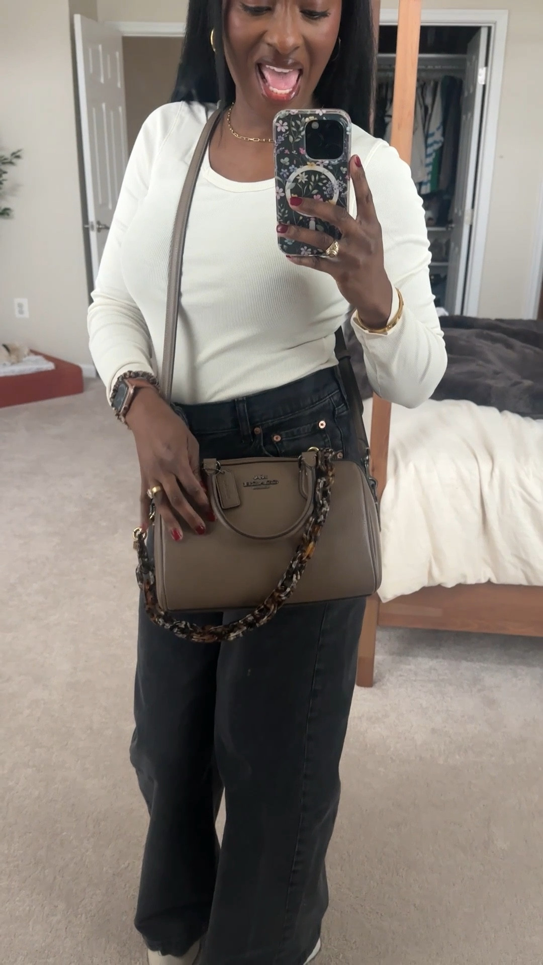 Coach Rowan bag that I’m obsessed with! 

#LTKootd #LTKSaleAlert