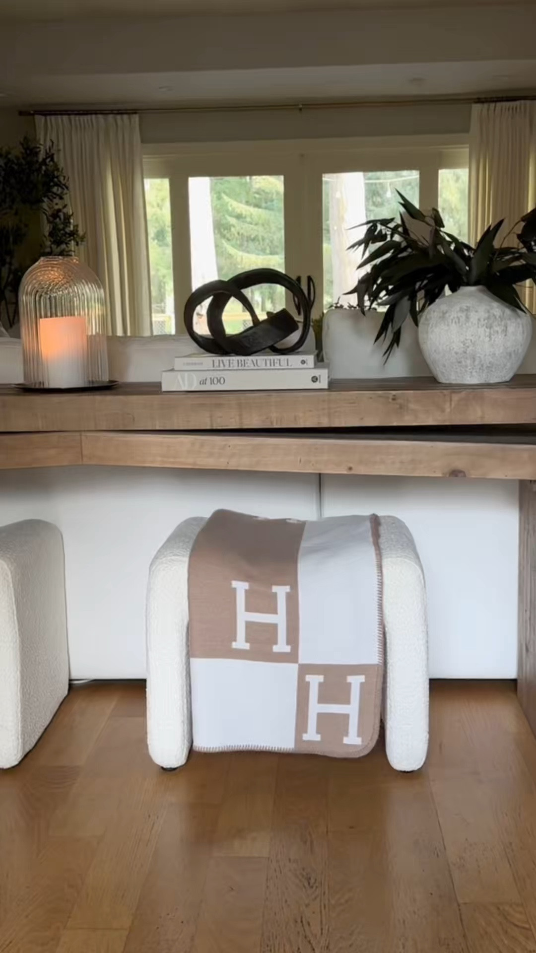 Effortless Entryway Refresh✨ Sometimes, all it takes is a few thoughtful swaps to make a space feel fresh and inviting. For me it’s the simplicity of layered textures, functional storage, and a touch of greenery for warmth. Simple, elevated, and easy to maintain🌿

#LTKSeasonal #LTKWatchNow #LTKHome