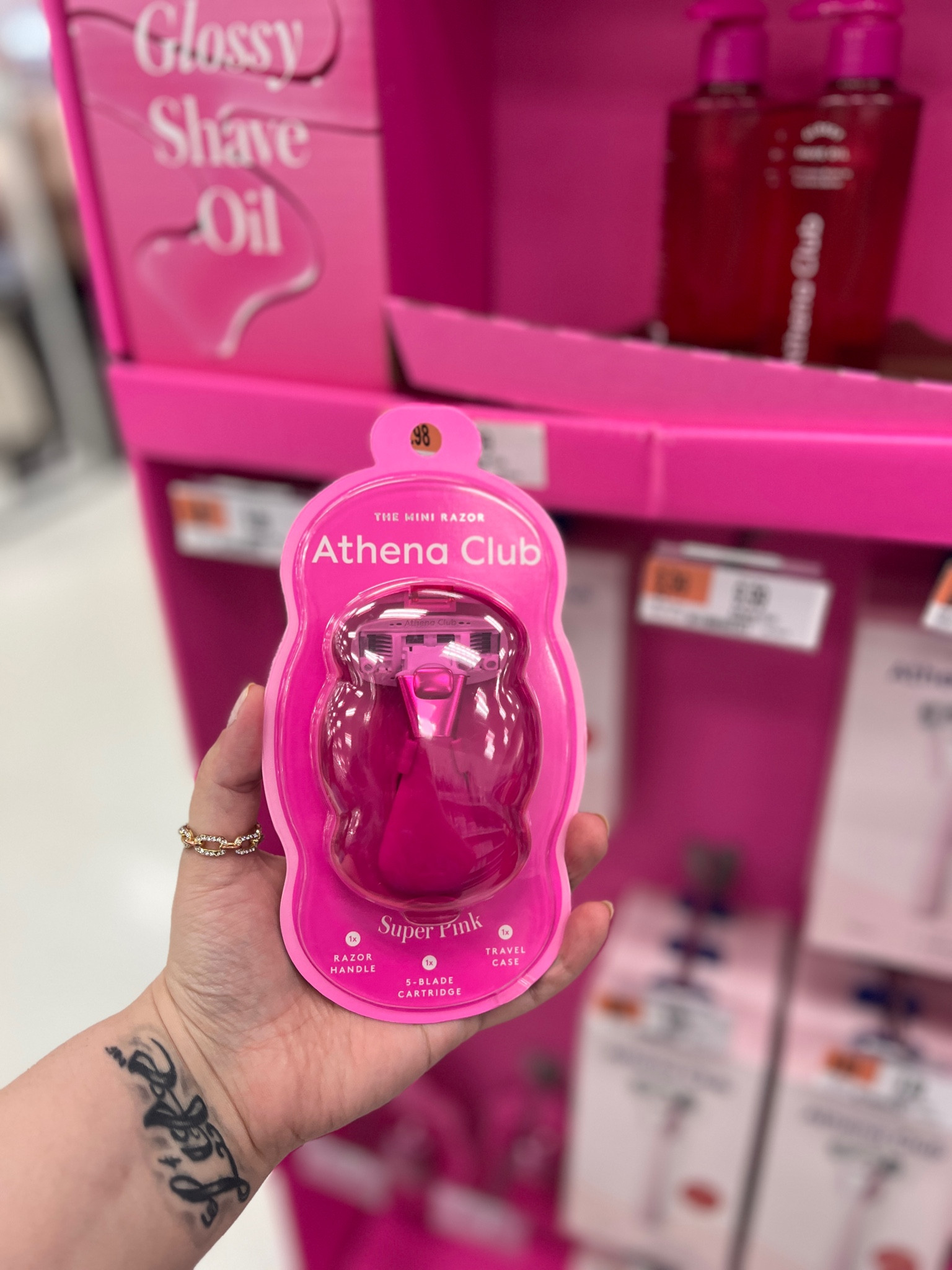 Athena Club travel razor!  It’s the best razor I’ve tried!! The blades last along time too 

#LTKStyleTip #LTKBeauty #LTKTravel