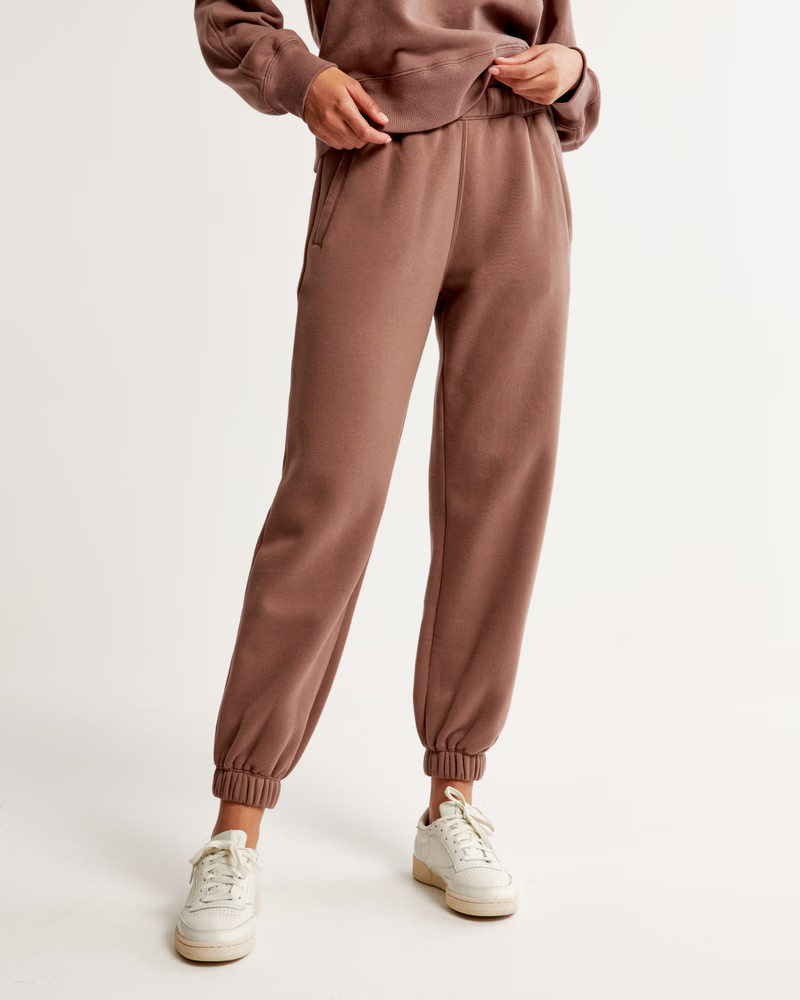 Essential Oversized Sunday Sweatpant | Abercrombie & Fitch (US)