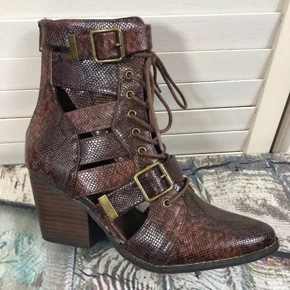 🍀🌸 Coconuts Getty by Matisse Bootie 🌸🍀 | Poshmark