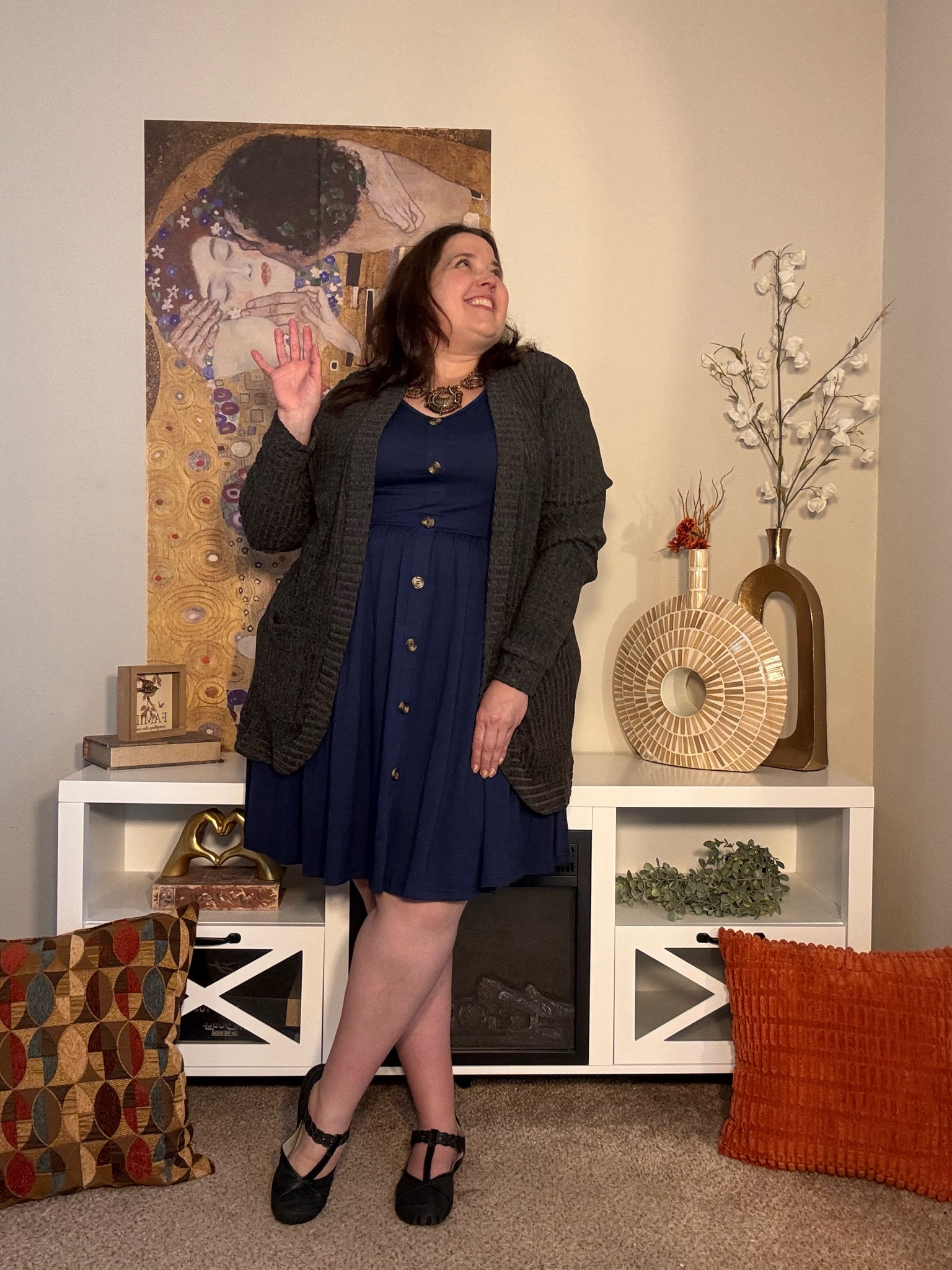 The perfect plus size cardigan for layering! 🖤 I love the cozy textured knit, longer length, and relaxed fit of this cardigan. It’s such an easy piece to throw over dresses, tops, jeans, or work outfits when you want a little extra warmth while still looking put together.

A versatile women’s long cardigan like this is perfect for fall outfits, workwear, casual everyday looks, date night outfits, and transitional weather. Definitely one of those wardrobe staples you can style again and again! 🍂✨

#LTKPlusSize #LTKStyleTip #LTKFinds #PlusSizeCardigan #PlusSizeFashion #PlusSizeStyle #CardiganOutfit #LongCardigan #FallFashion #FallOutfit #LayeringPiece #CurvyFashion #CurvyStyle #PlusSizeFallFashion

#LTKSeasonal #LTKPlusSize #LTKOver40