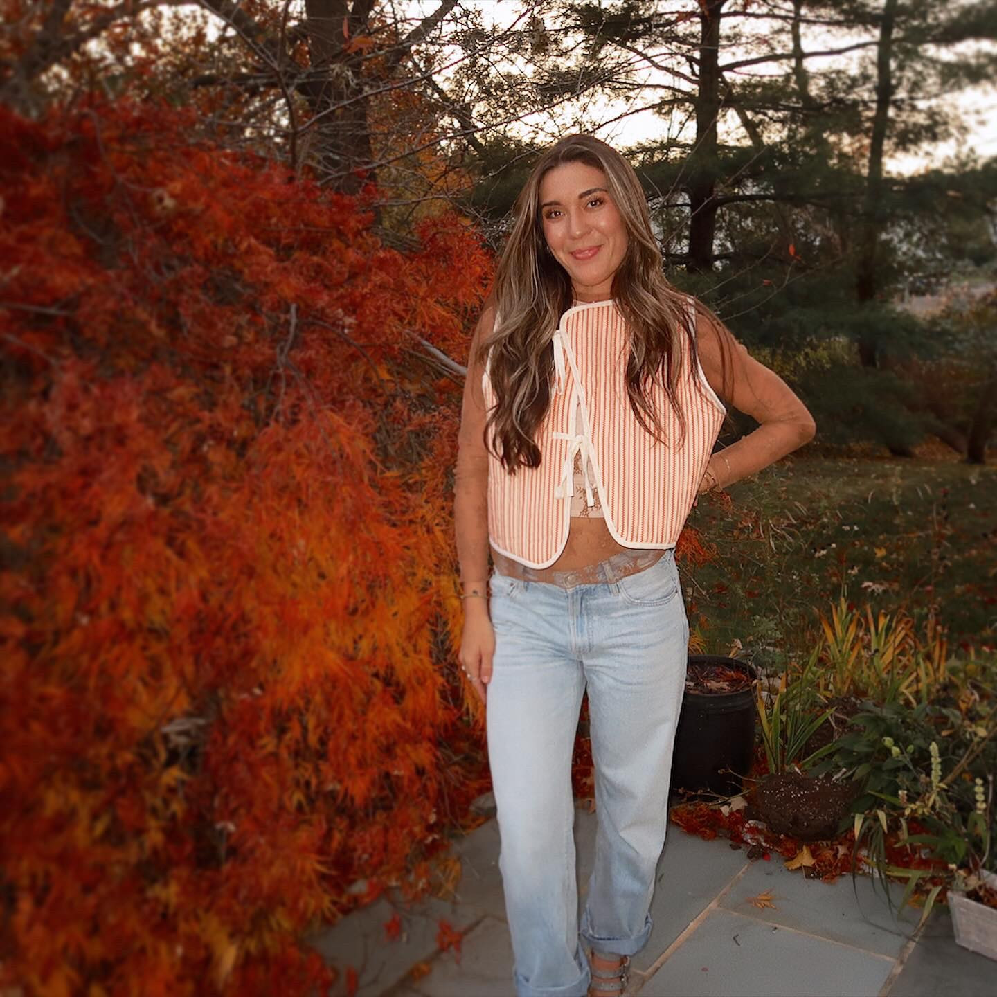 a @sonderhaus.studios moment 🤍

#ootd #fallootd #sonderhaus #vest #winterootd #pistolajeans 

#LTKSeasonal #LTKHoliday #LTKootd