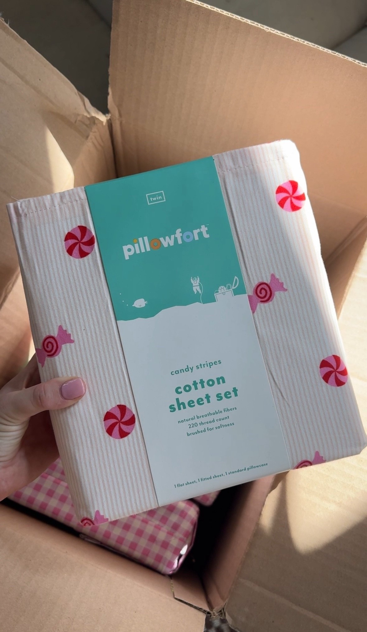 Christmas sheets, toddler girl room

#LTKHome #LTKFindsUnder50 #LTKKids