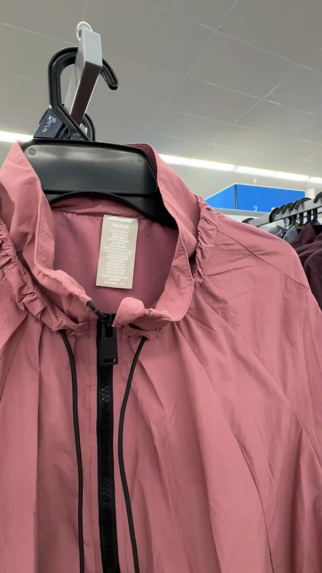Walmart avia crinkle active set

#LTKActive