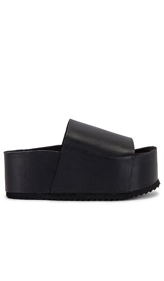 Brenda Sandal in Black | Revolve Clothing (Global)