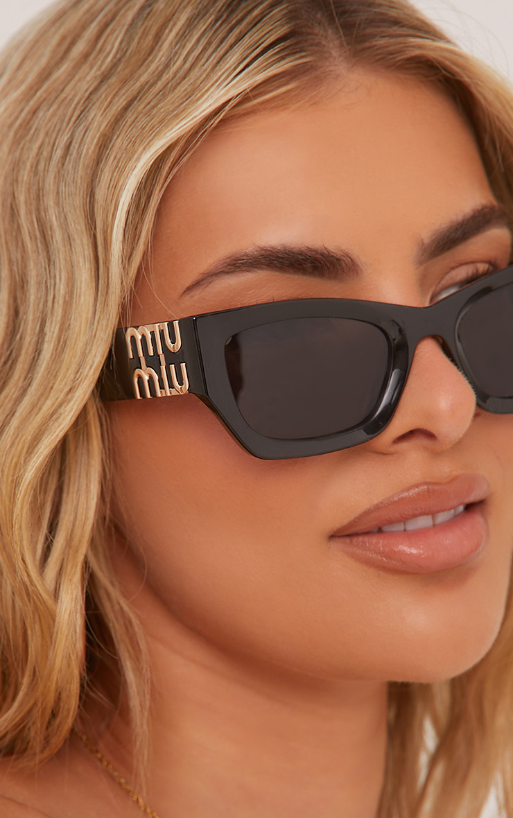 Side Logo Detail Cateye Square Shape Sunglasses In Black | EGO Shoes (US & Canada)