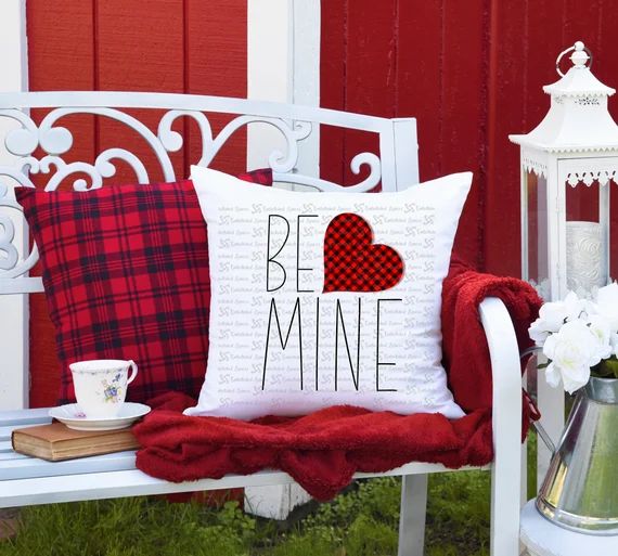 Be Mine Buffalo Plaid Heart Valentine's Day Pillow Cover | Etsy (US)