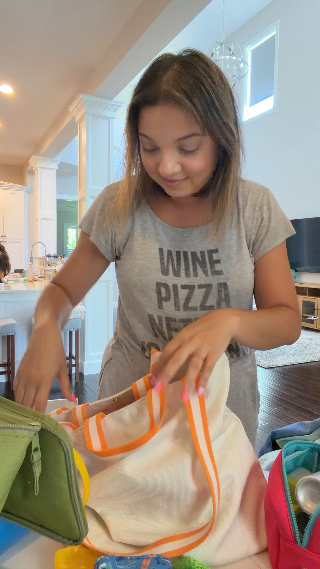 What’s in my beach bag as a mama of 3 ￼

#LTKdayinmylife #LTKmomlife #LTKTravel
